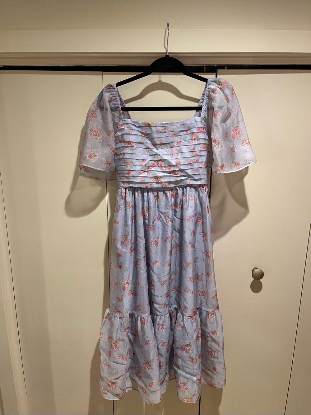 Lilac Floral Midi Dress with Puff Sleeves